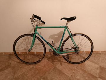 Used Bianchi Custom Other Shimano 1991 Road & Gravel, Green — image 2 of 10