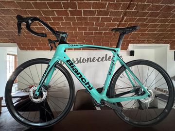 Used Bianchi Oltre XR4 Disc Dura Ace 2019 2019 Road & Gravel