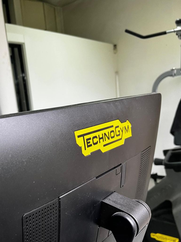 Used Tecnogym Custom Youth, Black — image 5 of 8
