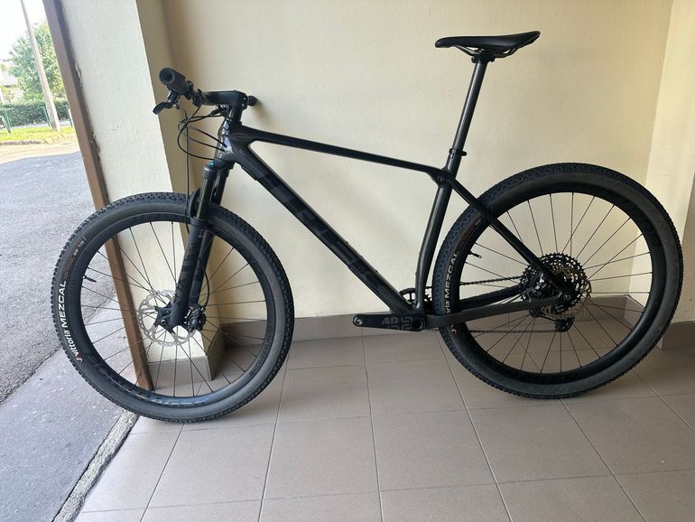 Tweedehands Trek Procaliber 9.8 2023 2023 Mountainbike — afbeelding 2 van 5
