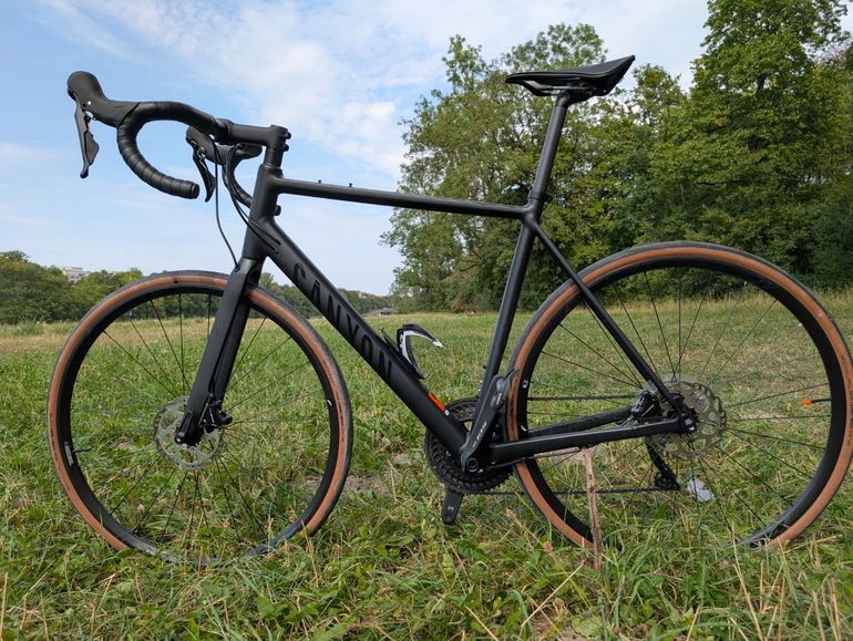 Tweedehands Canyon Endurace 7 2024 2024 Road & Gravel — afbeelding 1 van 9