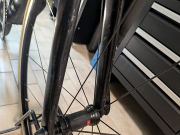 Canyon Ultimate CF SLX 8.0 2018 2018 Road & Gravel d'occasion — image 4 sur 9