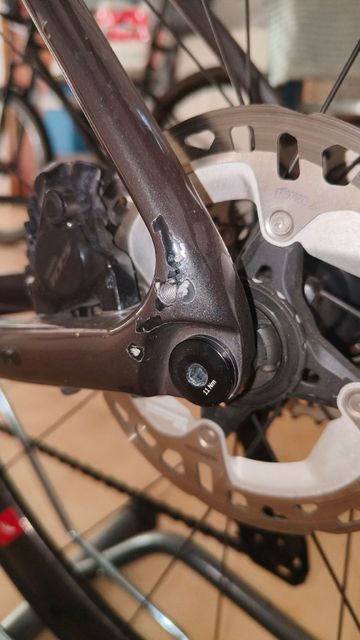 Giant Defy Advanced 1 2023 2023 Road & Gravel d'occasion — image 8 sur 10