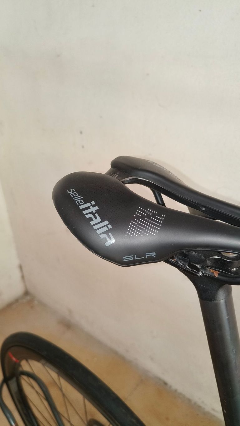 Używany Giant Defy Advanced 1 2023 2023 Road & Gravel — zdjęcie 6 z 9