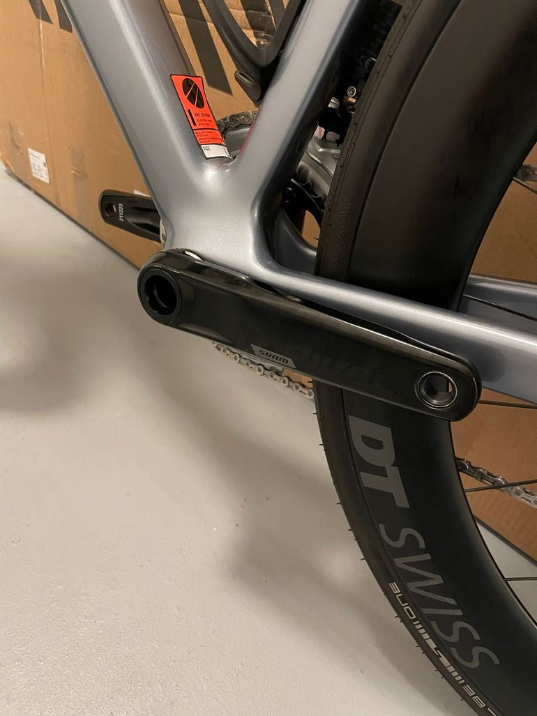 Canyon Ultimate CF 7 AXS 2026 2026 Road & Gravel usato, Grigio chiaro — immagine 7 di 15