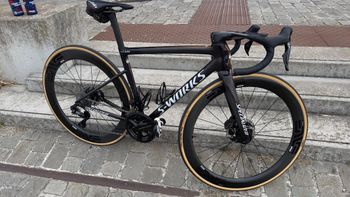 Spezialized S-works SL8 2024 Road & Gravel usato, Rosso — immagine 6 di 7