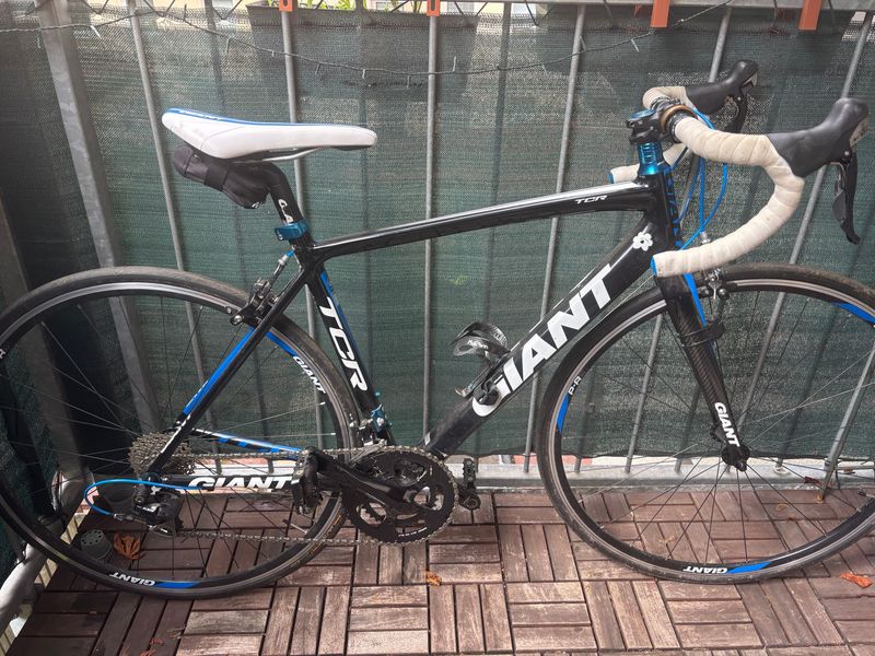 Used Giant TCR Advanced SL 2 2013 2013 Road & Gravel