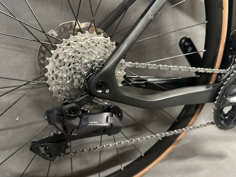 Used CUBE AGREE C:62, PRO 2025 2025 Road & Gravel, Black — image 3 of 16