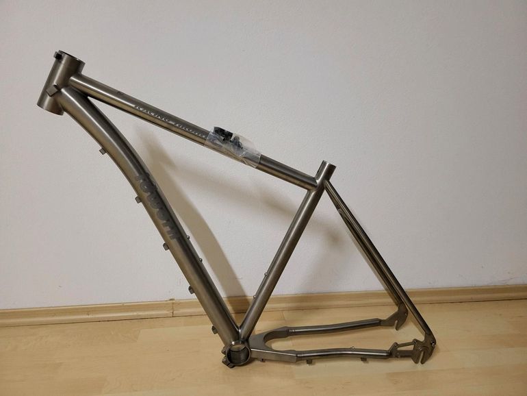 Used Idworkx Racing TiRohler Frameset NEU Rohloff 2014 Mountainbike, Light Gray — image 2 of 6