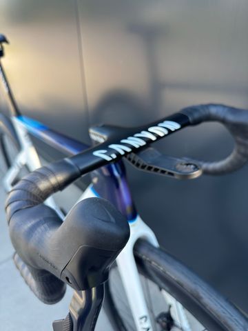 Brugt Canyon Aeroad CFR Disc Di2 2023 2023 Road & Gravel — billede 10 af 16