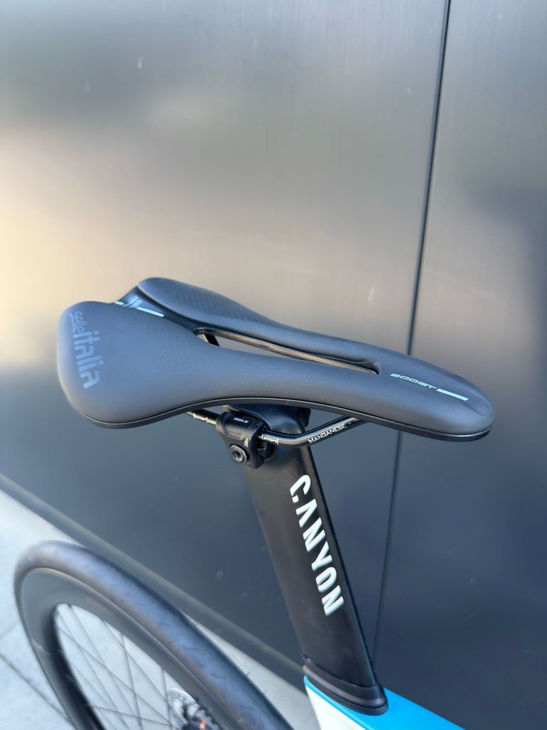 Brugt Canyon Aeroad CFR Disc Di2 2023 2023 Road & Gravel — billede 9 af 16
