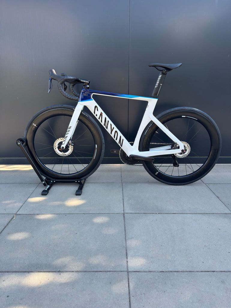 Brugt Canyon Aeroad CFR Disc Di2 2023 2023 Road & Gravel — billede 11 af 16