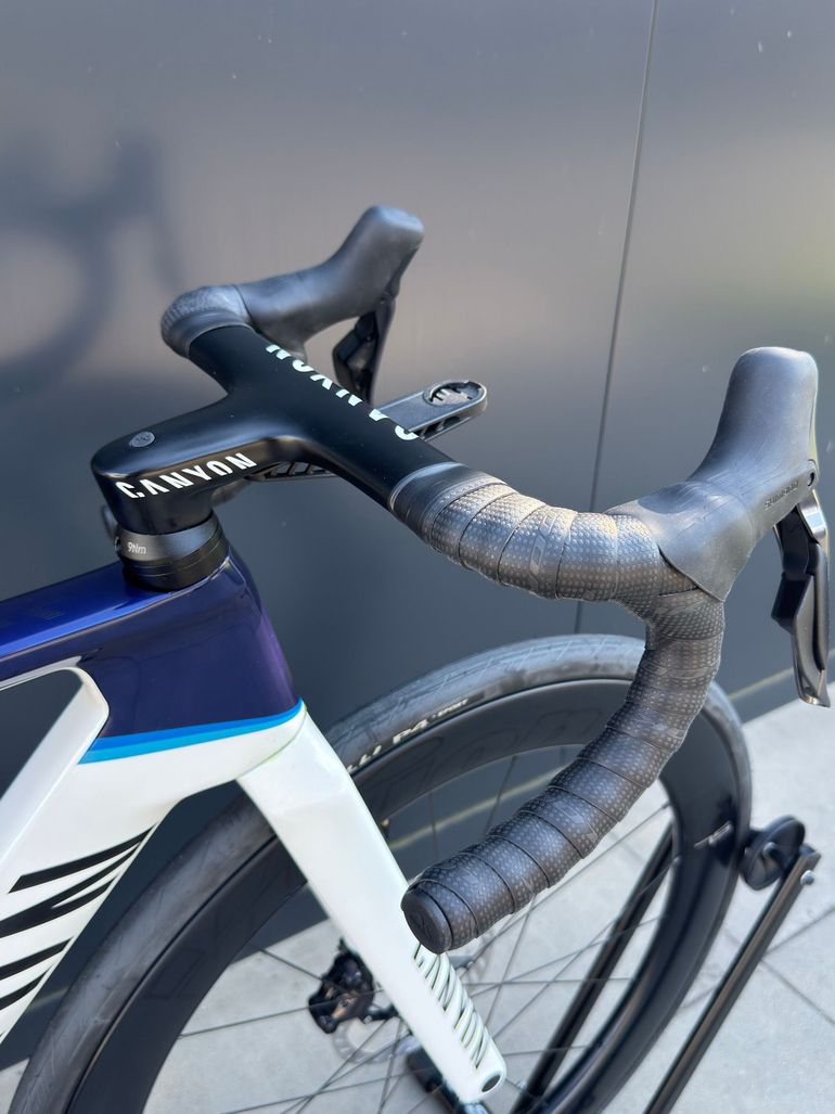 Brugt Canyon Aeroad CFR Disc Di2 2023 2023 Road & Gravel — billede 5 af 16