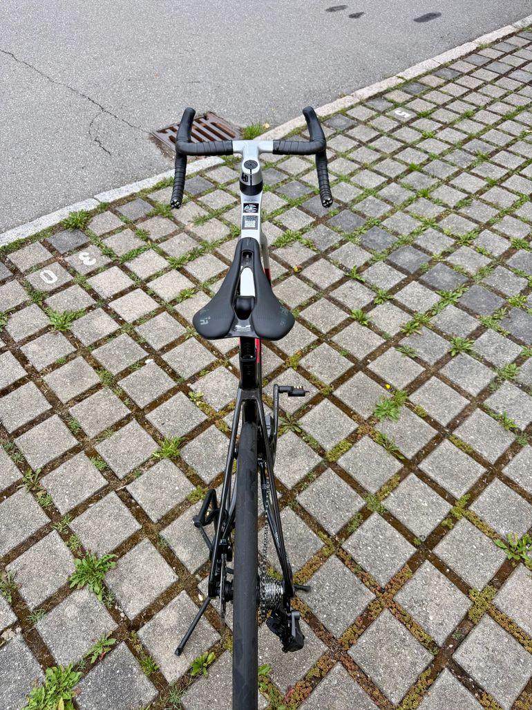 Použité Basso SV Vivo Rosso 56 cm Campagnolo Super Record 13 Fulcrum Sharq 2026 2026 Road & Gravel — obrázek 5 z 16
