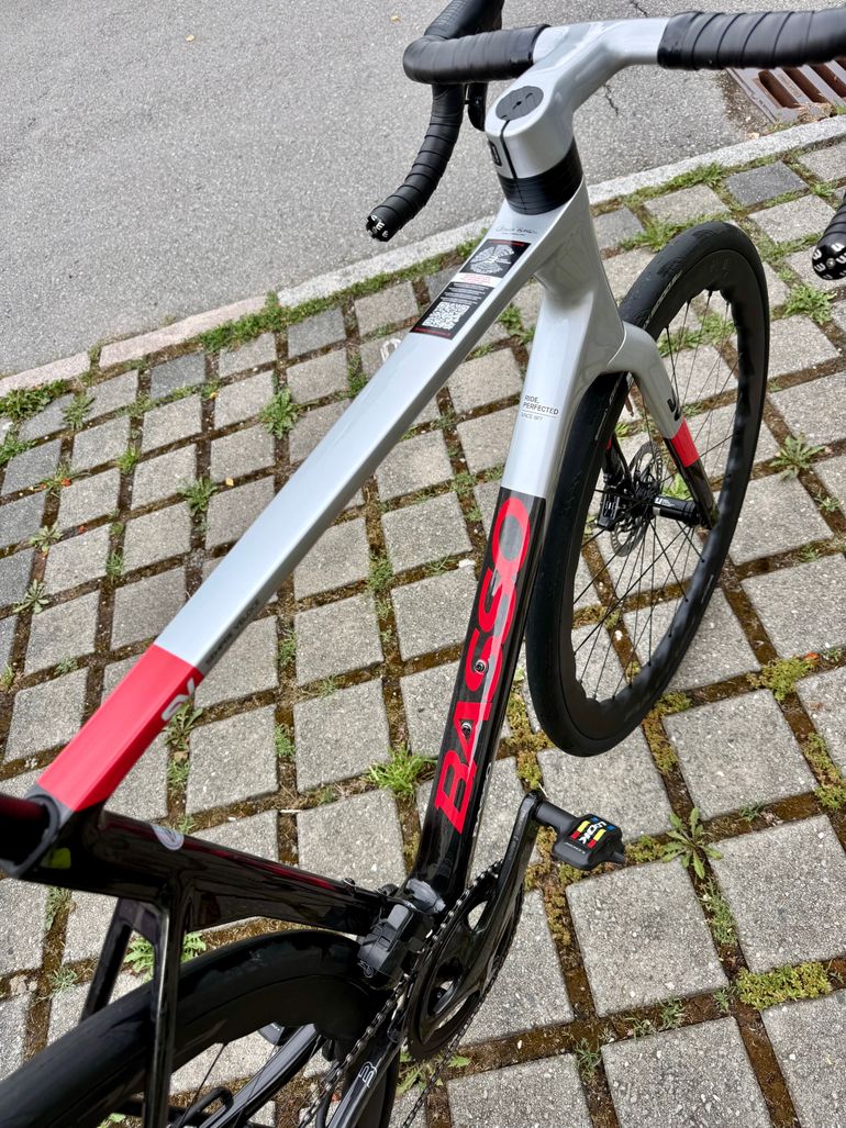 Použité Basso SV Vivo Rosso 56 cm Campagnolo Super Record 13 Fulcrum Sharq 2026 2026 Road & Gravel — obrázek 3 z 16