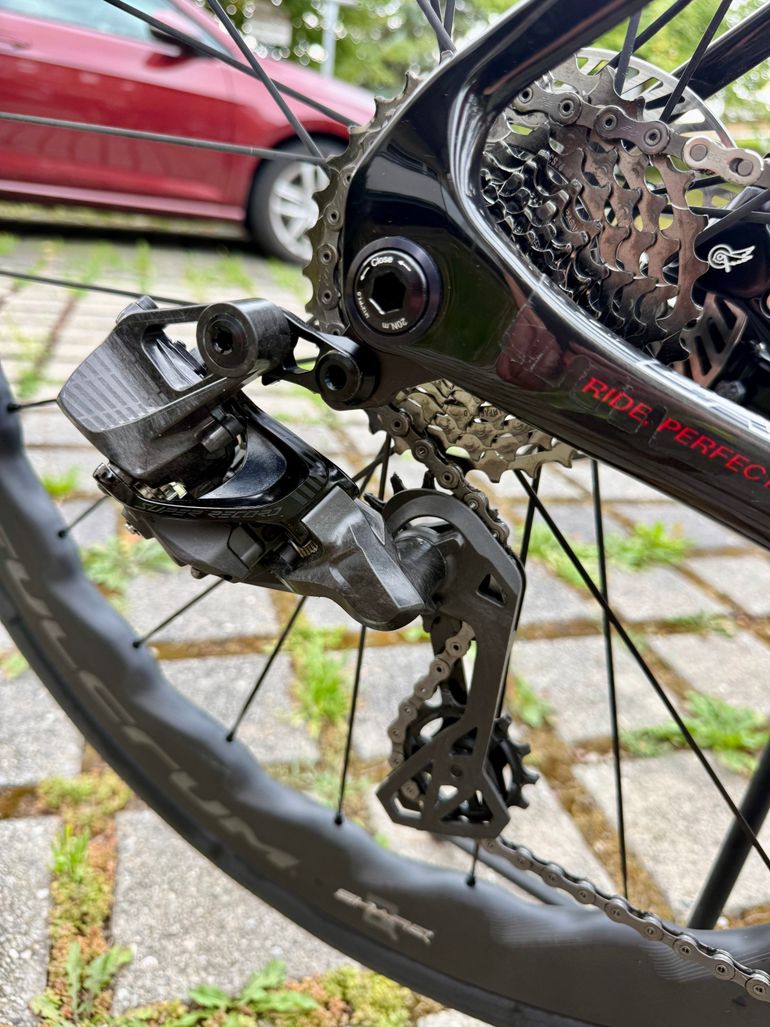 Použité Basso SV Vivo Rosso 56 cm Campagnolo Super Record 13 Fulcrum Sharq 2026 2026 Road & Gravel — obrázek 12 z 16