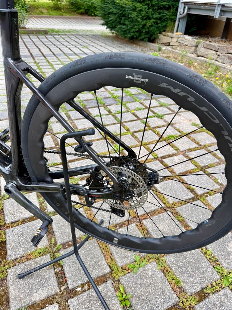 Použité Basso SV Vivo Rosso 56 cm Campagnolo Super Record 13 Fulcrum Sharq 2026 2026 Road & Gravel — obrázek 14 z 16