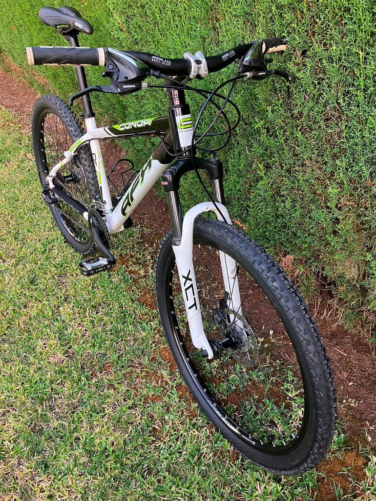 Used Conor Custom Shimano Alivio 2010 Mountainbike, Green — image 4 of 8