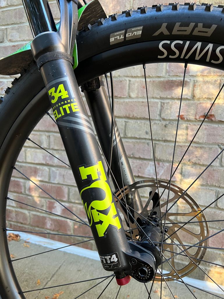 Used Cannondale Trigger 2 2018 2018 Mountainbike, Light Gray — image 3 of 11