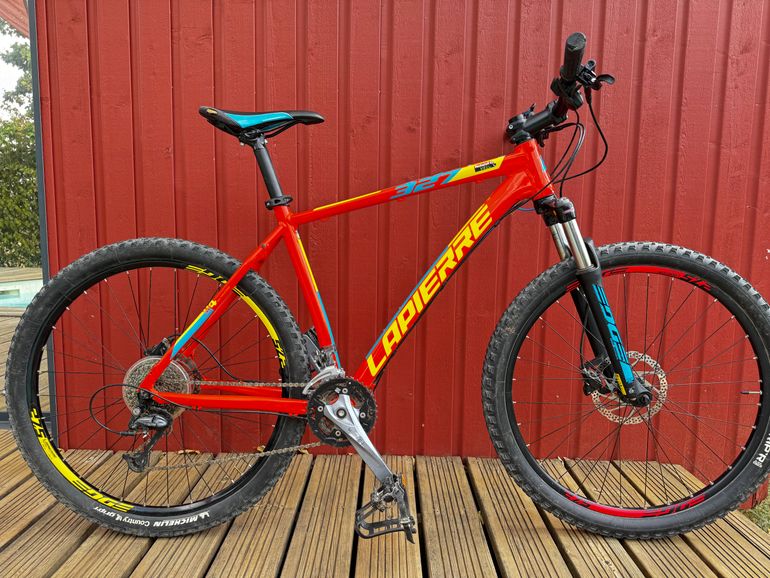 Używany Lapierre Edge 327 2017 Mountainbike — zdjęcie 1 z 5