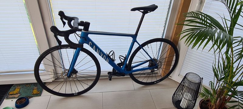 Used Canyon Ultimate CF SL Disc 7.0 2020 2020 Road & Gravel