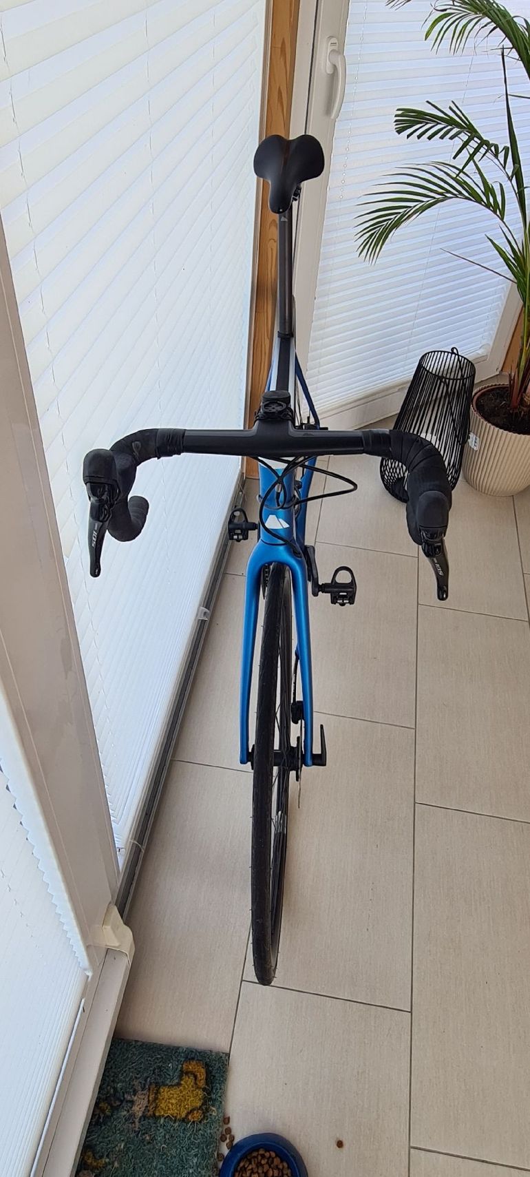 Canyon Ultimate CF SL Disc 7.0 2020 2020 Road & Gravel usato, Blu — immagine 9 di 10
