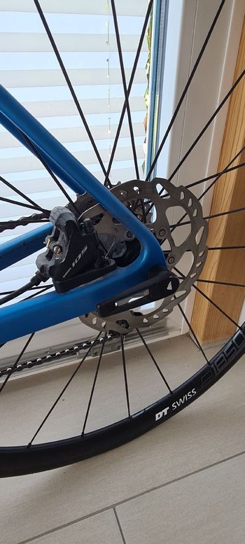 Canyon Ultimate CF SL Disc 7.0 2020 2020 Road & Gravel usato, Blu — immagine 10 di 10