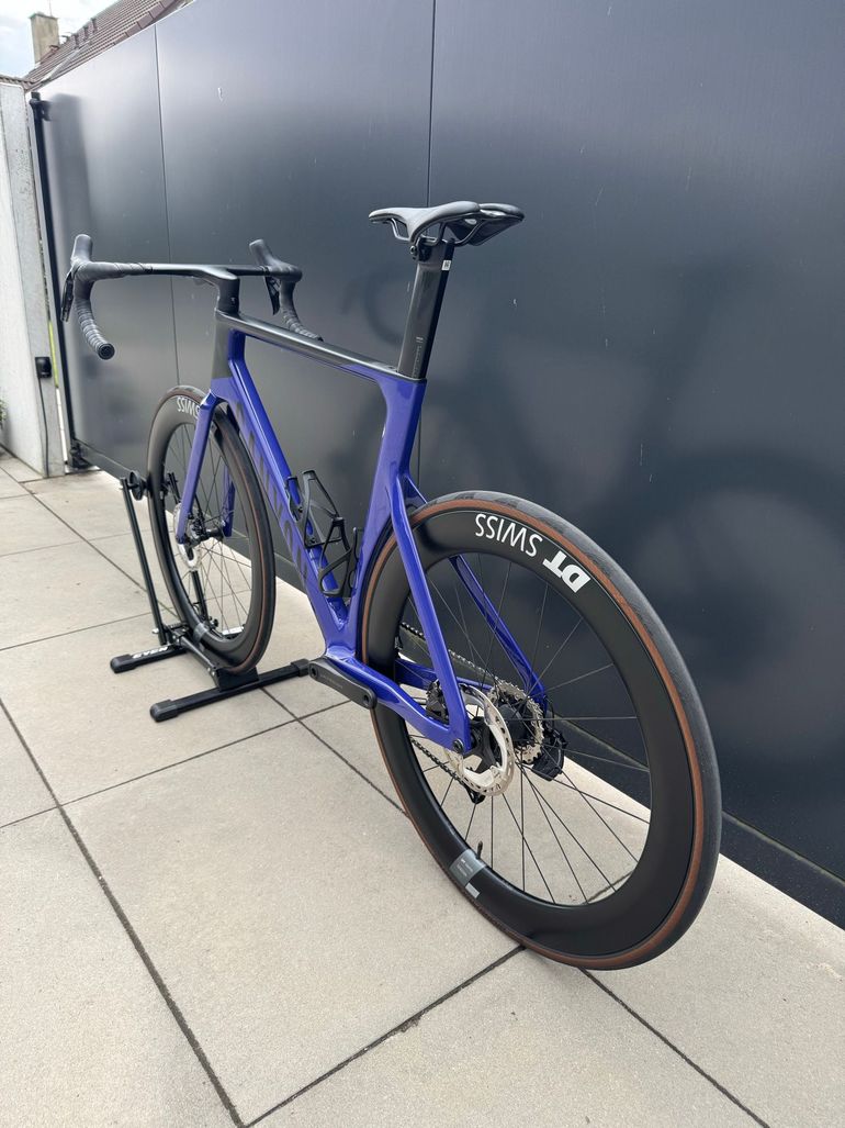 Brugt Canyon Aeroad CF SLX 8 Di2 2024 2024 Road & Gravel — billede 15 af 16