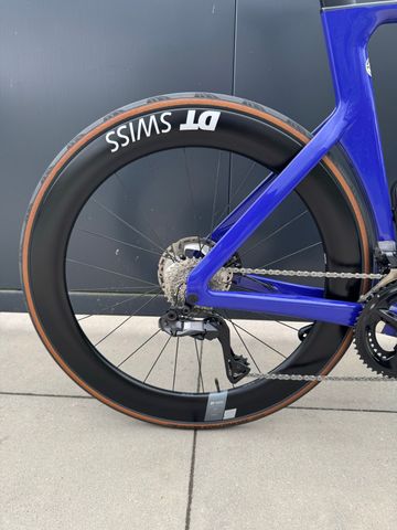 Brugt Canyon Aeroad CF SLX 8 Di2 2024 2024 Road & Gravel — billede 9 af 16