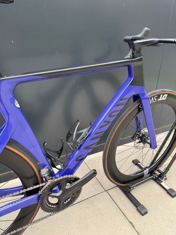 Brugt Canyon Aeroad CF SLX 8 Di2 2024 2024 Road & Gravel — billede 8 af 16