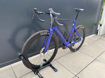 Brugt Canyon Aeroad CF SLX 8 Di2 2024 2024 Road & Gravel — billede 12 af 16