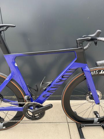 Brugt Canyon Aeroad CF SLX 8 Di2 2024 2024 Road & Gravel — billede 5 af 16