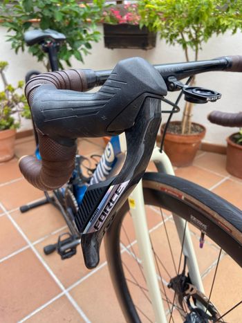 Gebrauchtes Factor Custom SRAM Force eTap AXS 2023 Road & Gravel, Blau — Bild 7 von 14