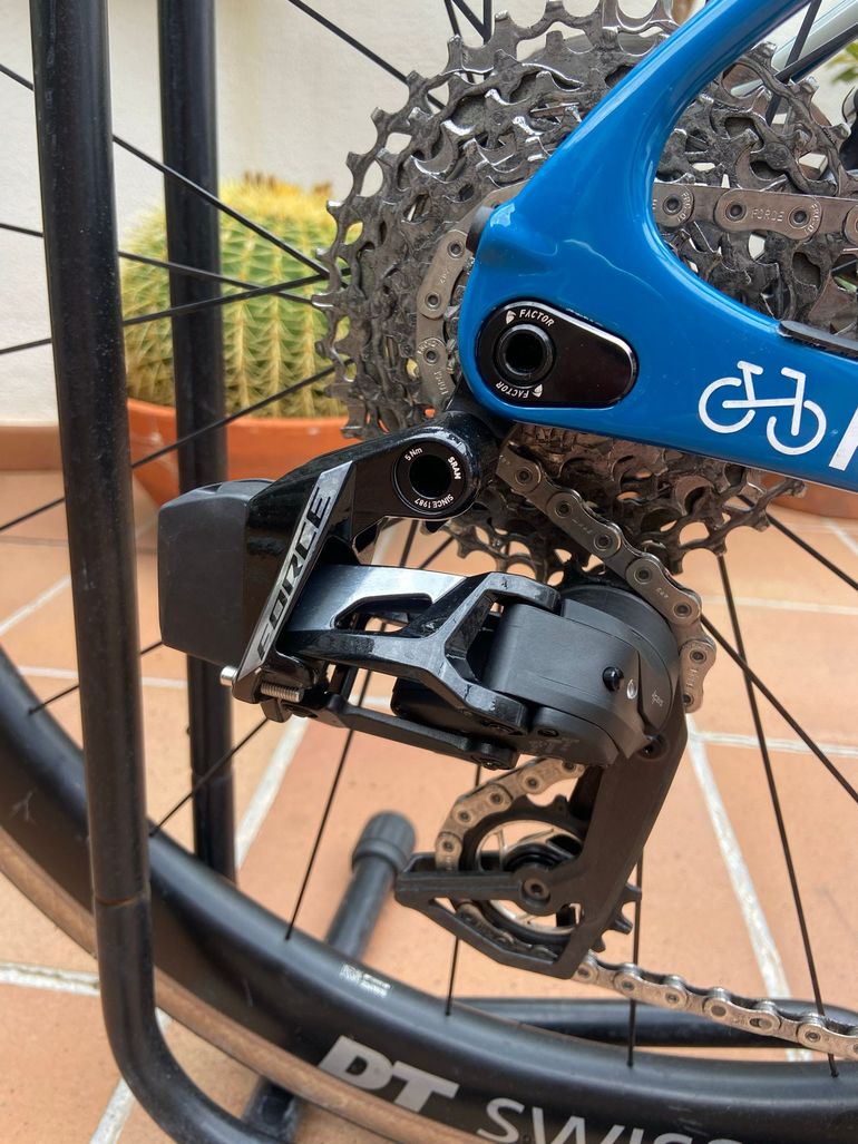 Gebrauchtes Factor Custom SRAM Force eTap AXS 2023 Road & Gravel, Blau — Bild 4 von 14