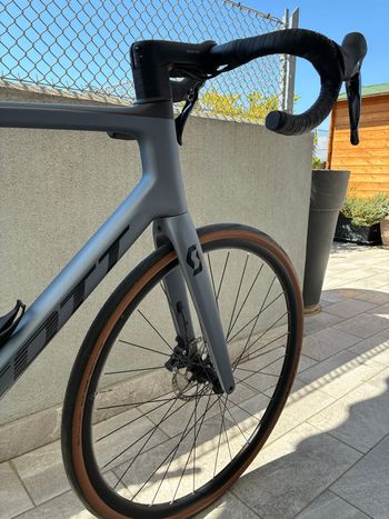 Tweedehands Scott Addict 40 2024 2024 Road & Gravel — afbeelding 10 van 18