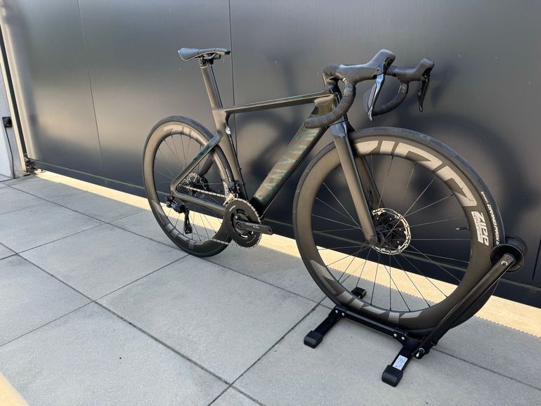 Gebrauchtes Canyon Aeroad CFR Di2 2024 2024 Road & Gravel, Schwarz — Bild 3 von 16