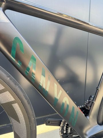 Używany Canyon Aeroad CFR Di2 2024 2024 Road & Gravel — zdjęcie 16 z 16