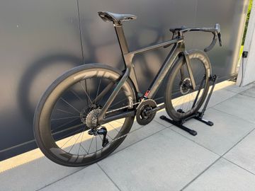 Używany Canyon Aeroad CFR Di2 2024 2024 Road & Gravel — zdjęcie 2 z 16