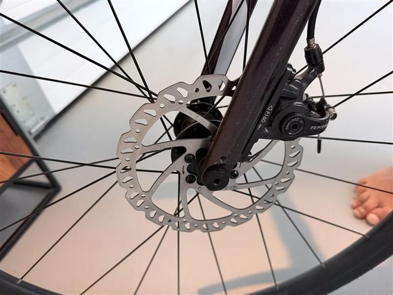 Used Giant Contend AR 2 2021 2021 Road & Gravel, Purple — image 7 of 9