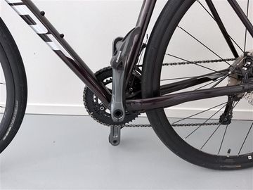 Used Giant Contend AR 2 2021 2021 Road & Gravel, Purple — image 3 of 9