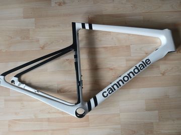 Brugt Cannondale SuperSix Evo 2022 Frameset 2022 Road & Gravel — billede 2 af 18