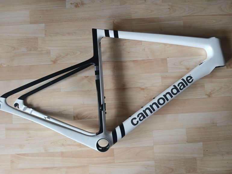 Brugt Cannondale SuperSix Evo 2022 Frameset 2022 Road & Gravel — billede 2 af 18