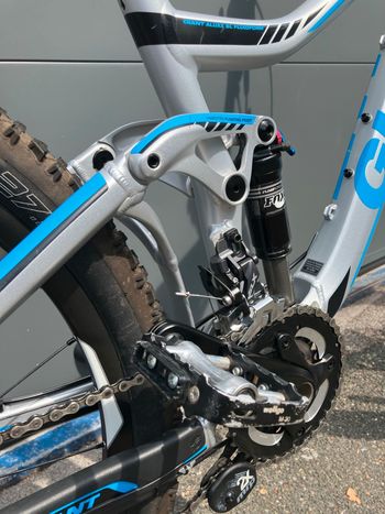 Używany Giant Trance 27.5 1 2014 2014 Mountainbike — zdjęcie 13 z 20