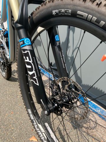 Tweedehands Giant Trance 27.5 1 2014 2014 Mountainbike — afbeelding 11 van 20