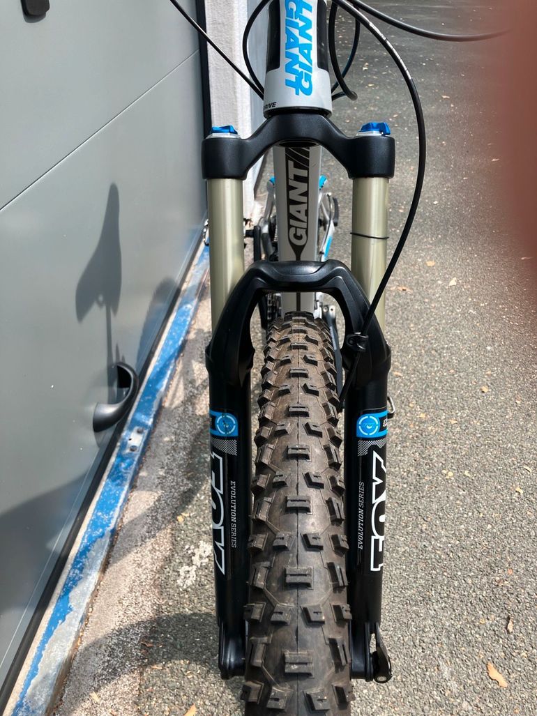 Używany Giant Trance 27.5 1 2014 2014 Mountainbike — zdjęcie 7 z 20
