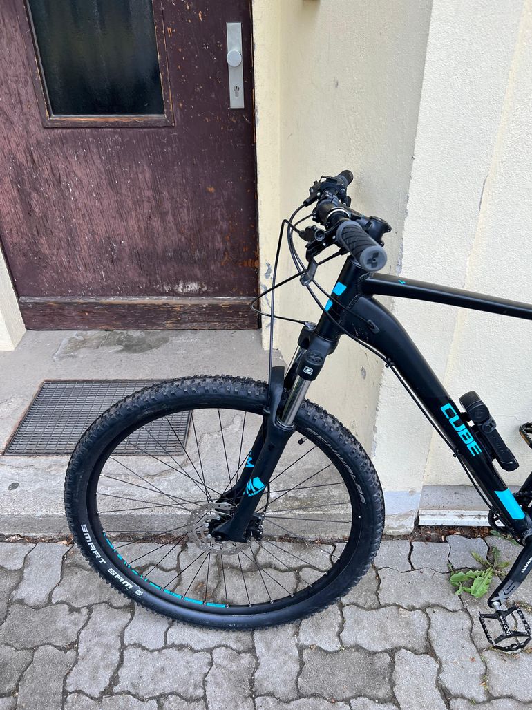 Used CUBE ANALOG 2020 2020 Mountainbike, Black — image 4 of 5