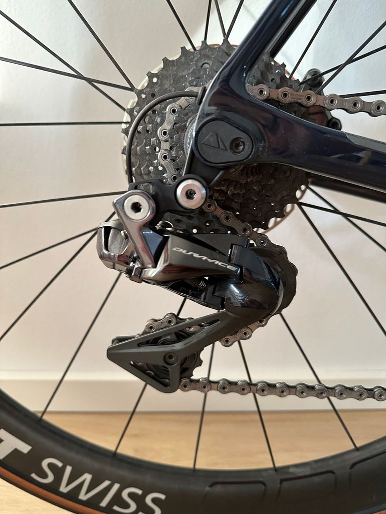Used Canyon Ultimate Shimano Dura Ace Di2 2020 Road & Gravel, Blue — image 4 of 16