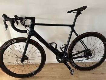 Used Canyon Ultimate Shimano Dura Ace Di2 2020 Road & Gravel, Blue — image 1 of 16