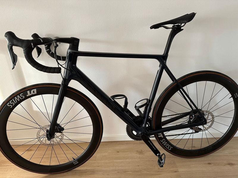Used Canyon Ultimate Shimano Dura Ace Di2 2020 Road & Gravel