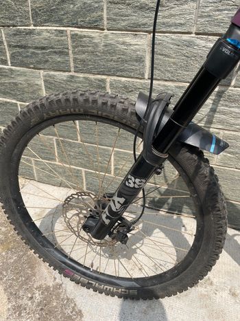 Used Santa Cruz Megatower v2 CC custom (Large) 2025 Mountainbike, Purple — image 6 of 6